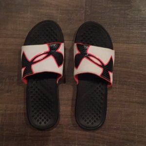Women's Slip on Flip flops Under Armour Size 9-10